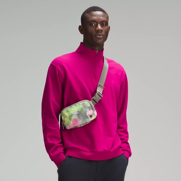 Lululemon Everywhere Belt Bag 1L (Hyper Dye Multi/Rover) - Picture 5 of 11